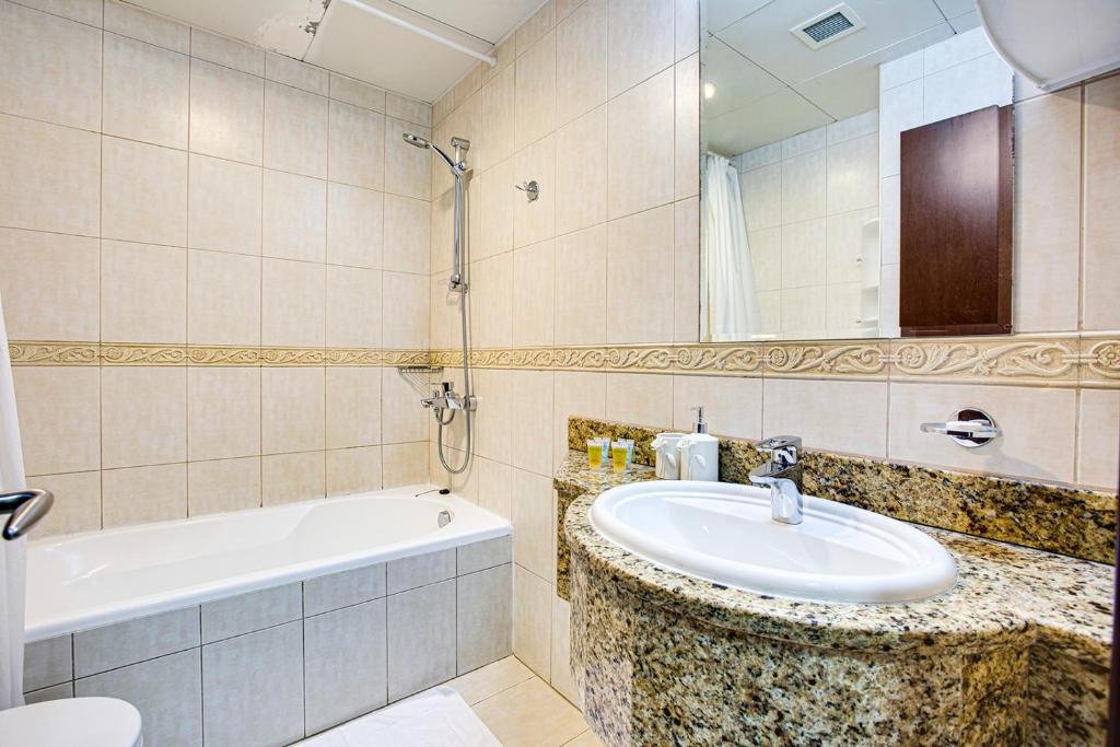 Дубай: Princess Tower Dubai Marina 2BD apartment