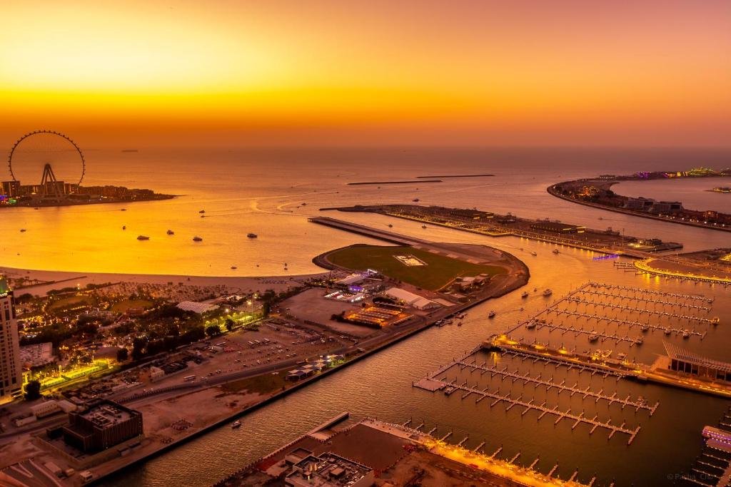 Дубай: Princess Tower Dubai Marina 2BD apartment