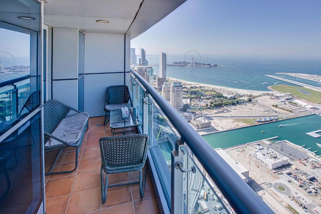 Дубай: Princess Tower Dubai Marina 2BD apartment