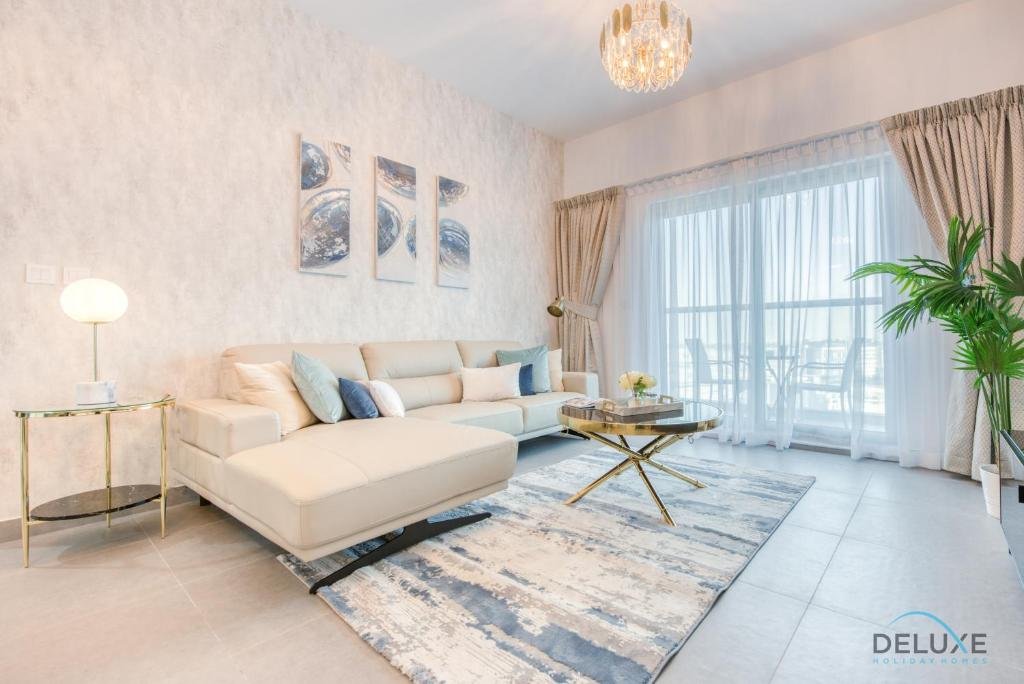 Дубай: Stylish 2BR in Bella Rose Al Barsha South by Deluxe Holiday Homes
