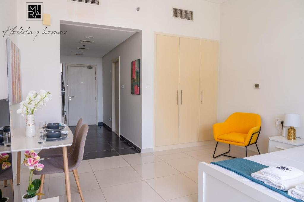 Mira Holiday Homes - Spacious Studio with Balcony - Free Wifi — фото 1