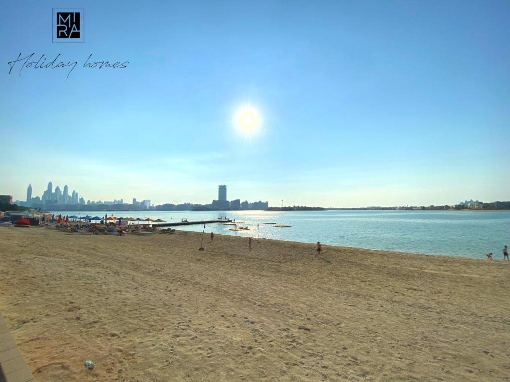 Mira Holiday Homes - 1 Bedroom in Palm Jumeirah with Beach Access — фото 1
