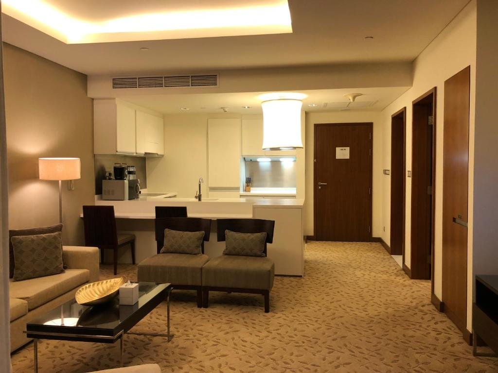 Дубай: Holiday Home - Address Dubai Mall Residences 23 floor 1 bedroom