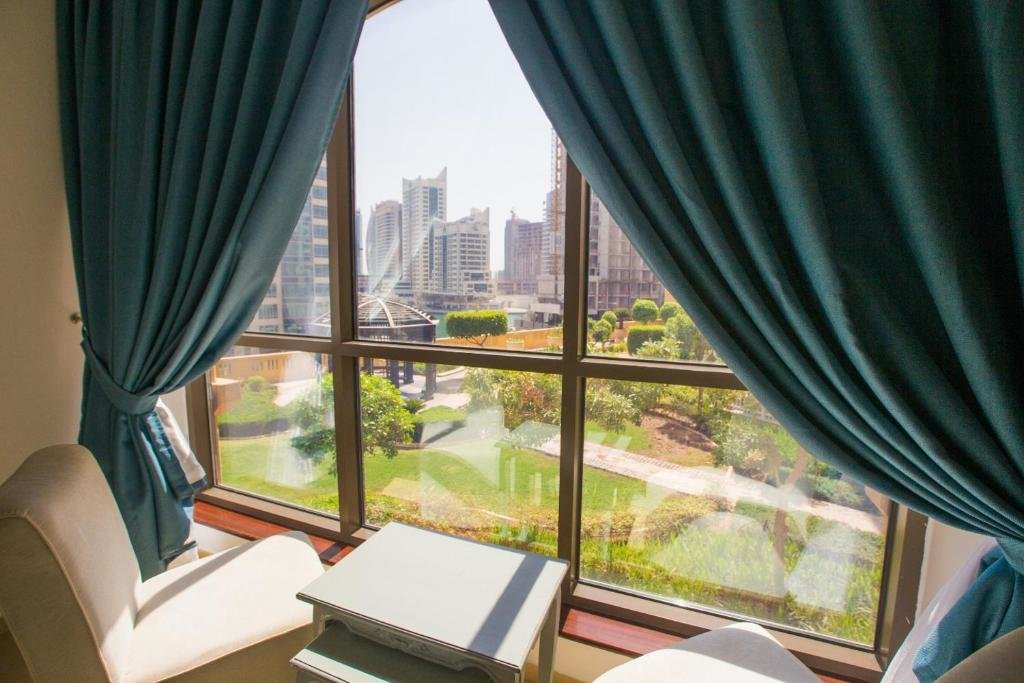 Дубай: 2BR Apartment with Beach Access in Murjan 5 JBR Walk