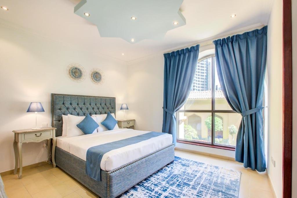 Дубай: 2BR Apartment with Beach Access in Murjan 5 JBR Walk