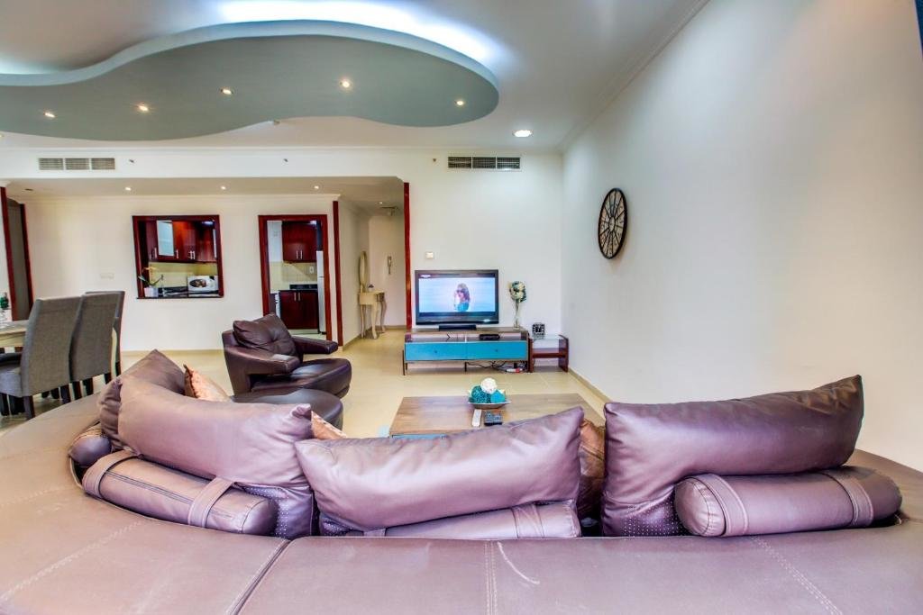 Дубай: 2BR Apartment with Beach Access in Murjan 5 JBR Walk