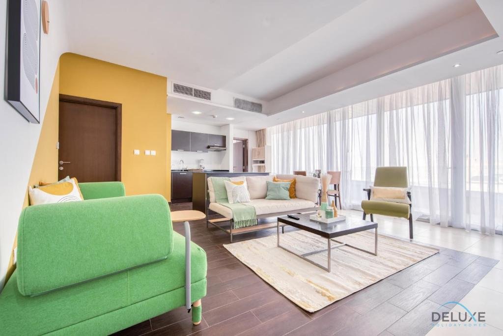 Дубай: Homely 1BR at The Matrix Dubai Sports City by Deluxe Holiday Homes