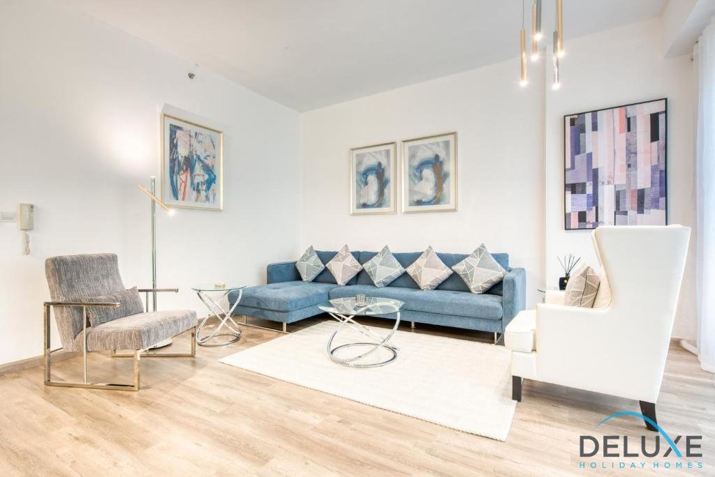 Дубай: Serene 2BR Apartment at Rimal 1 by Deluxe Holiday Homes