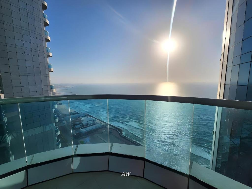 Аджман: Awesome 2 bedroom apartment with beachfront