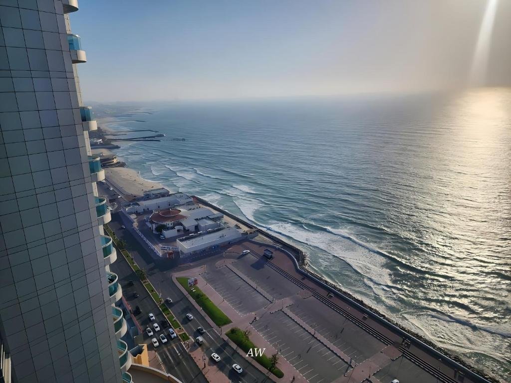 Аджман: Awesome 2 bedroom apartment with beachfront