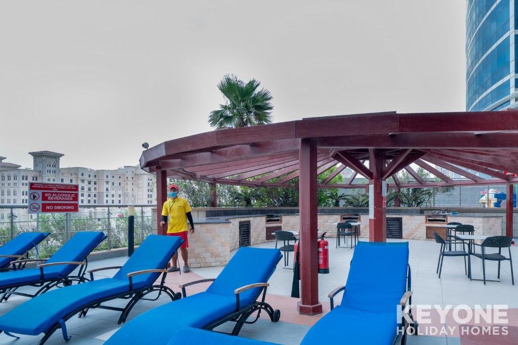 Дубай: KeyOne - 2BR in Ocean Heights