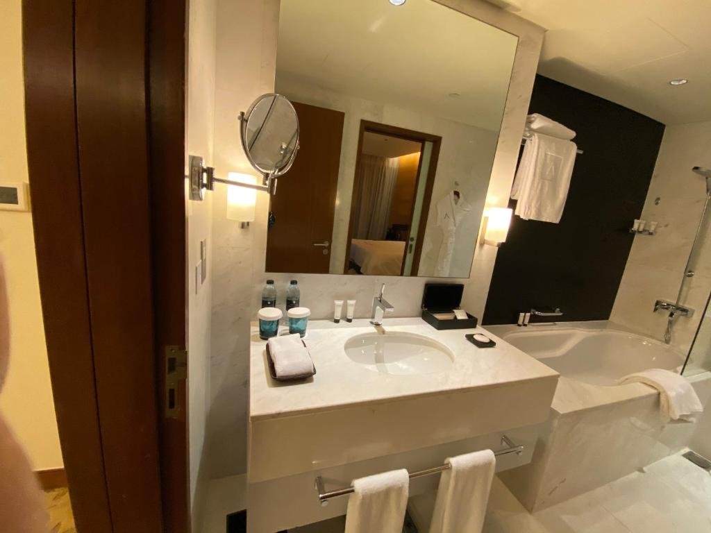 Дубай: Address Dubai Mall Residences 34 floor 1 bedroom