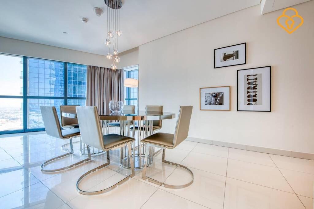 Дубай: Keysplease 5* 2 B/R Apt, Damac Paramount Residence