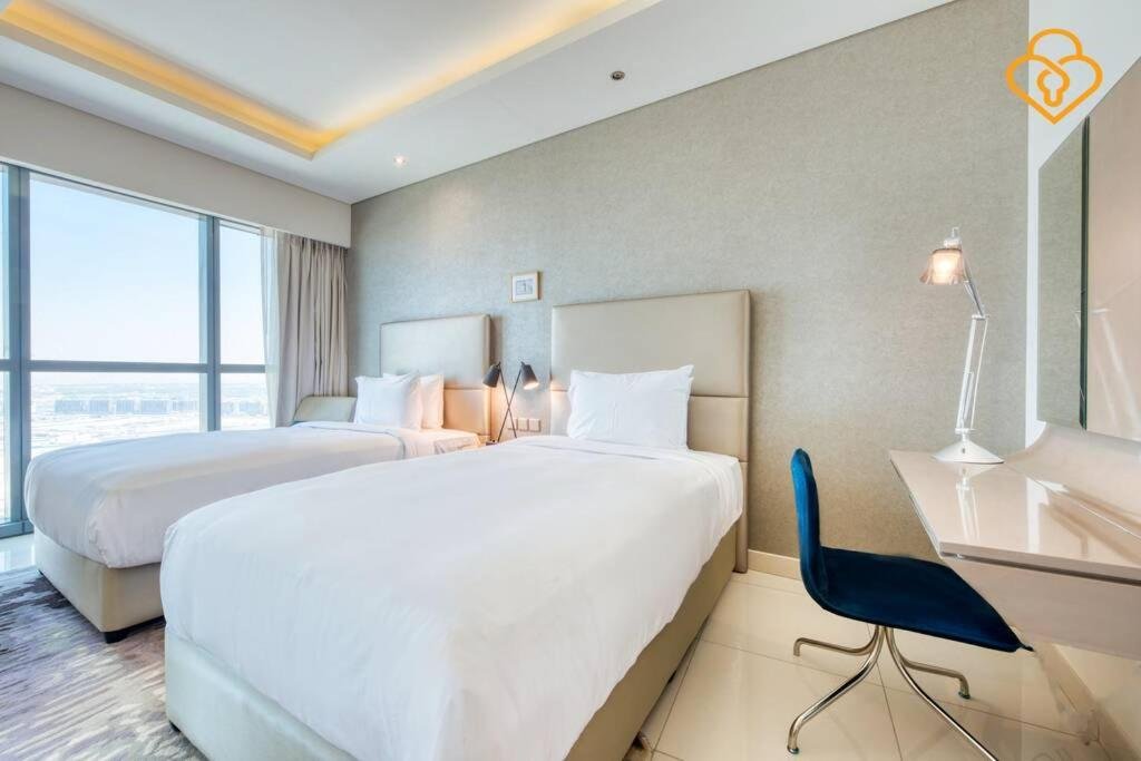 Дубай: Keysplease 5* 2 B/R Apt, Damac Paramount Residence