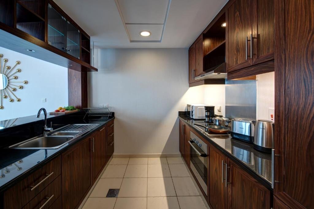 Дубай: Key One Homes - Canal View