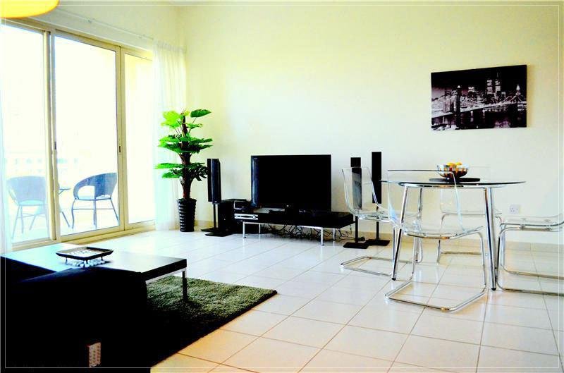 Дубай: Dubai Apartments - The Greens - Al Dhafrah