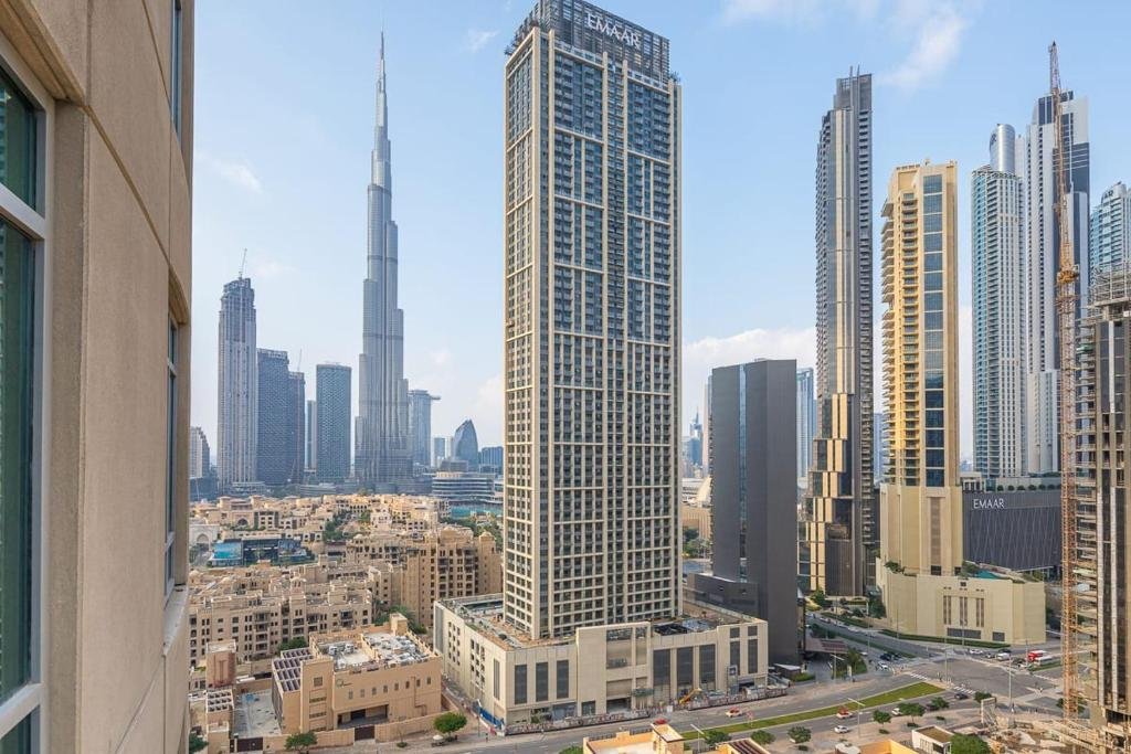 Дубай: Frank Porter - Burj Views