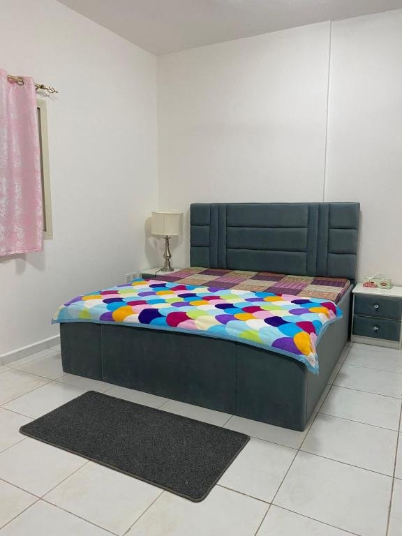 Шарджа: Sharjah Homestay not hotel Master Bedroom with attached private washroom in furnished 2 BHK flat