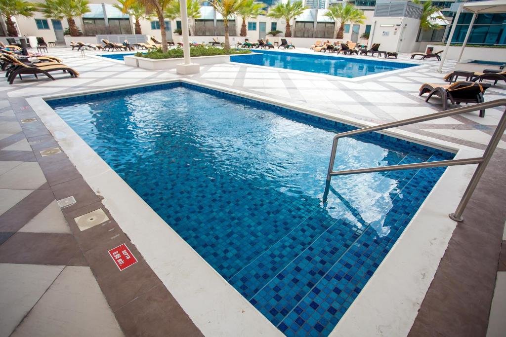 Дубай: Awesome Marina Canal View 1bd Bay Central Marina