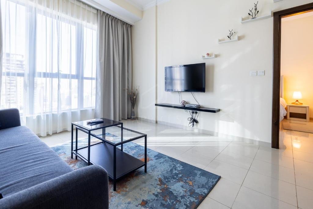 Дубай: Awesome Marina Canal View 1bd Bay Central Marina