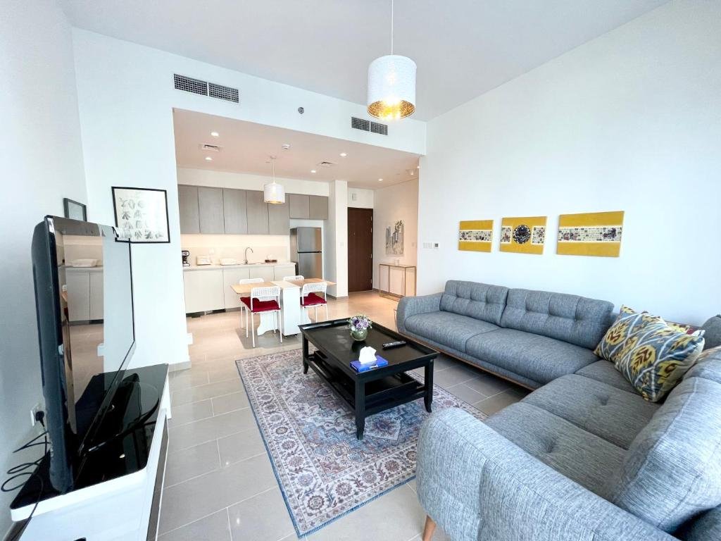 Дубай: Wonderful 2bedroom with Balcony -Dubai Hills