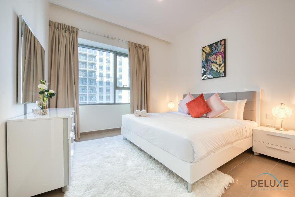 Дубай: Welcoming 2-bedroom Apartment at Park Heights, Dubai Hills by Deluxe Holiday Homes