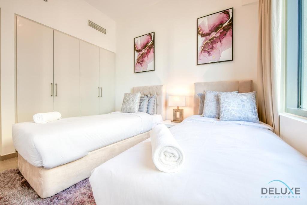 Дубай: Welcoming 2-bedroom Apartment at Park Heights, Dubai Hills by Deluxe Holiday Homes