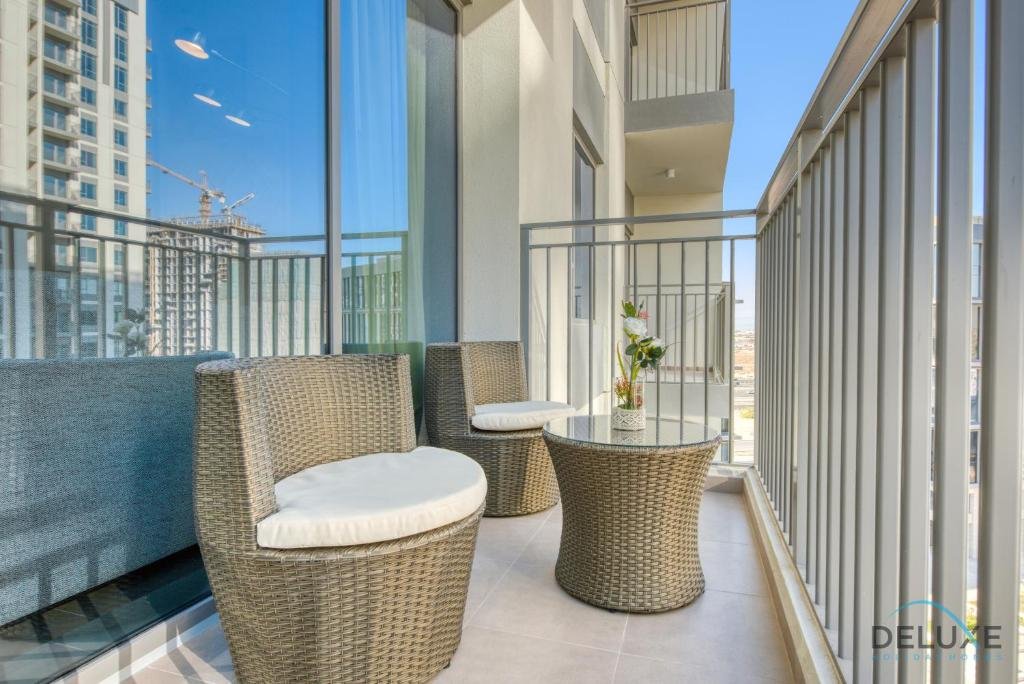 Дубай: Welcoming 2-bedroom Apartment at Park Heights, Dubai Hills by Deluxe Holiday Homes