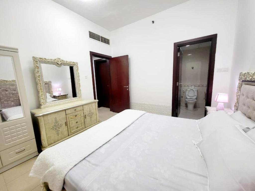 Аджман: Cheap Holiday Home