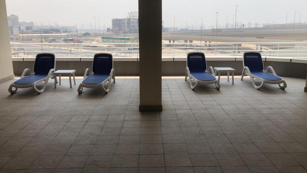 Дубай: Cozy 2bhk Near To Dmcc Metro Station -505