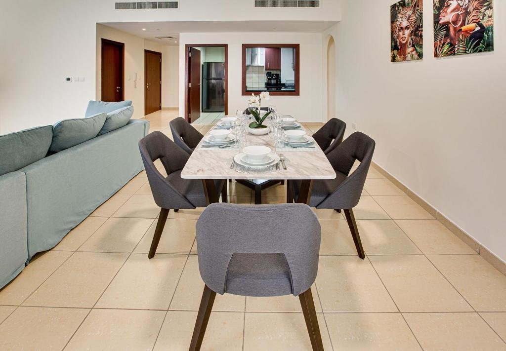 Дубай: Apricus Holiday Homes -JBR Rimal 2BD in front of The Beach
