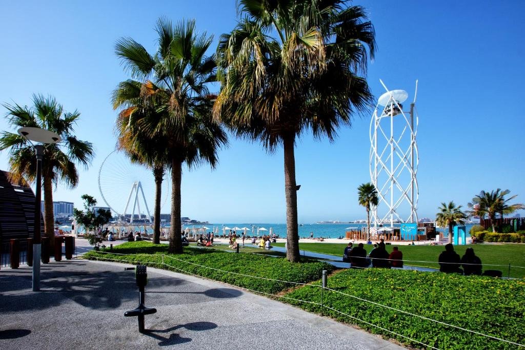 Дубай: Apricus Holiday Homes -JBR Rimal 2BD in front of The Beach