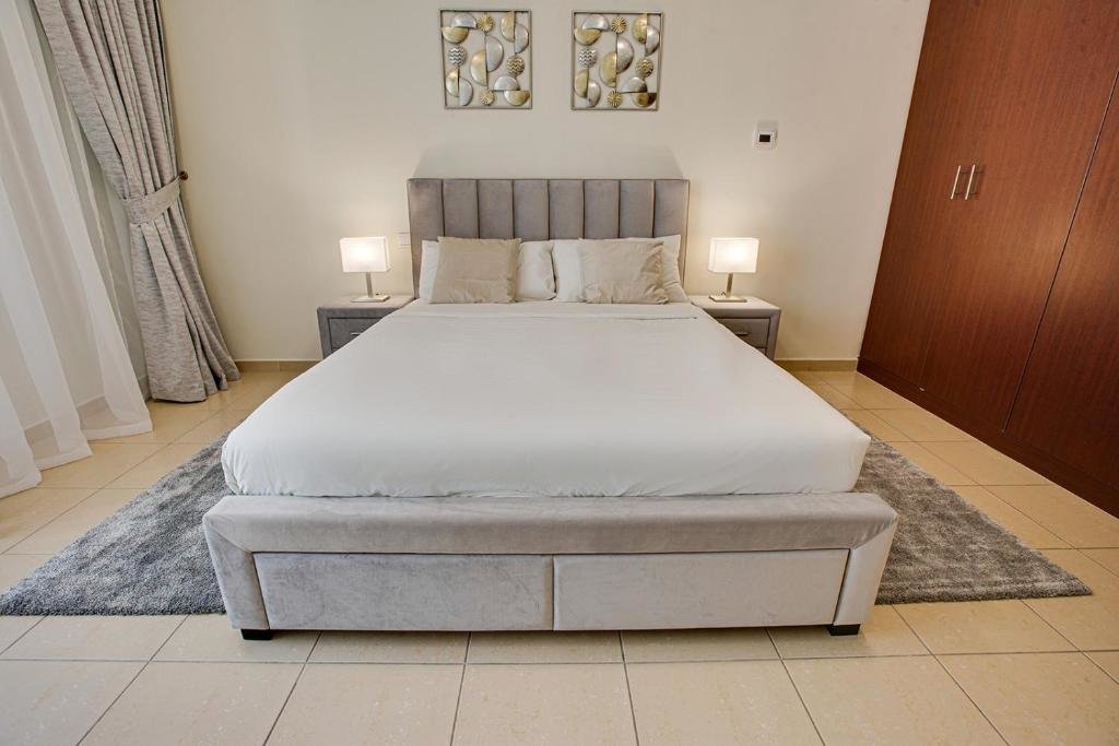 Дубай: Apricus Holiday Homes -JBR Rimal 2BD in front of The Beach