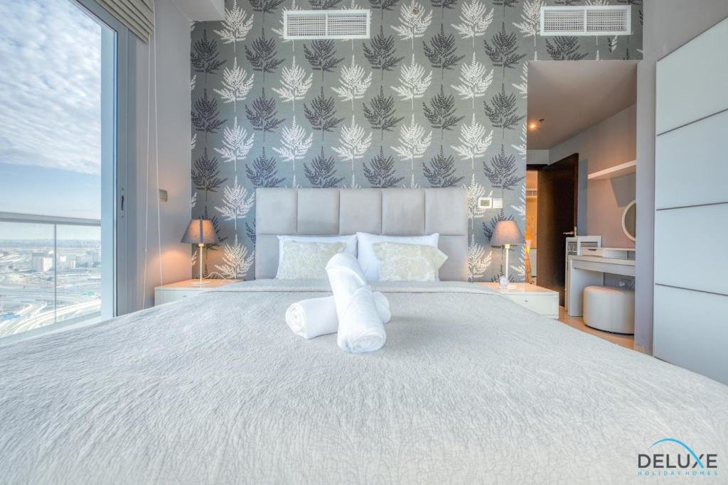 Дубай: Two Bedroom Apartment in Dec Tower T2, Dubai Marina by Deluxe Holiday Homes