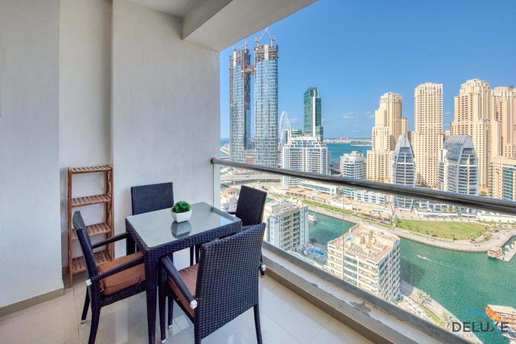 Дубай: Two Bedroom Apartment in Dec Tower T2, Dubai Marina by Deluxe Holiday Homes