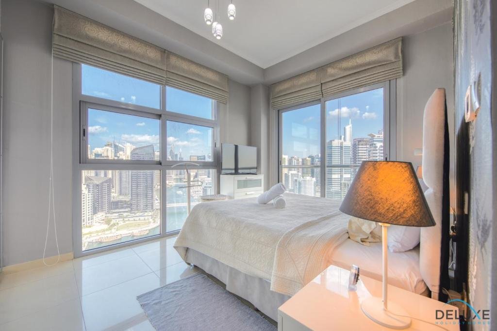 Дубай: Two Bedroom Apartment in Dec Tower T2, Dubai Marina by Deluxe Holiday Homes