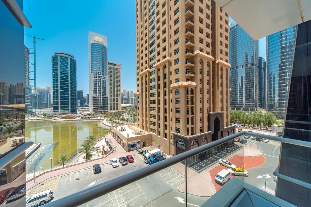 Дубай: Cozy modern JLT flat next to metro - by bnbmehomes - 405