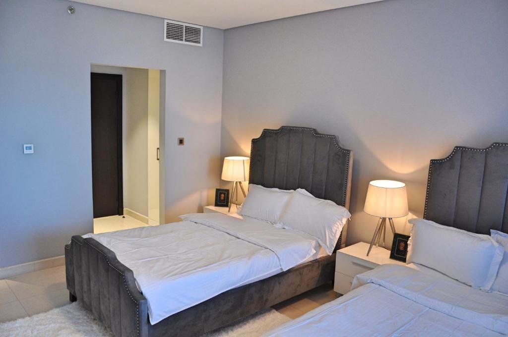 Дубай: Spacious 4 bd and 2 bd apartments with amazing Sea view