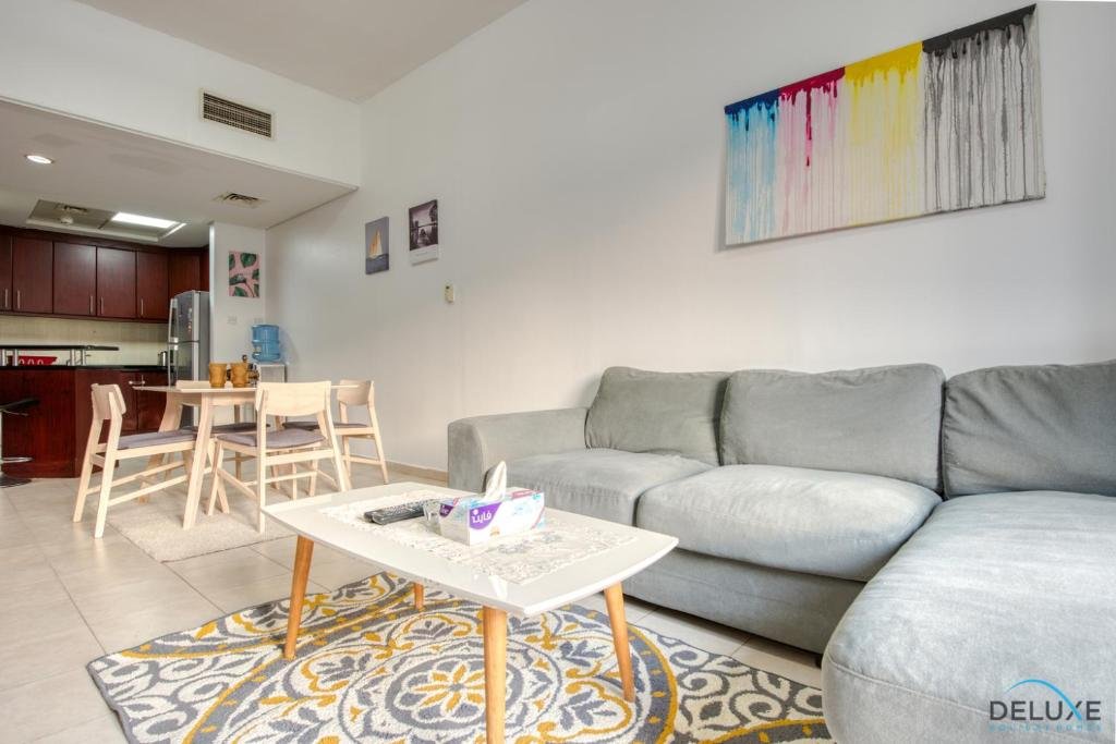 Дубай: Restful 1BR at Mediterranean Discovery Gardens by Deluxe Holiday Homes