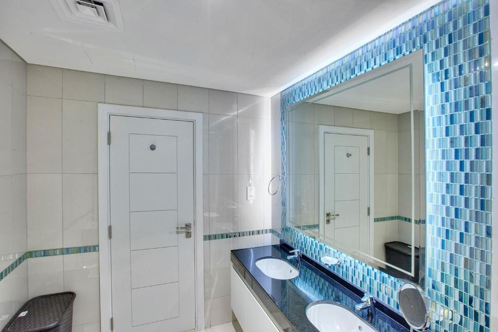 Дубай: Emaar Beachfront - Sunrise Bay Tower, Dubai Marina