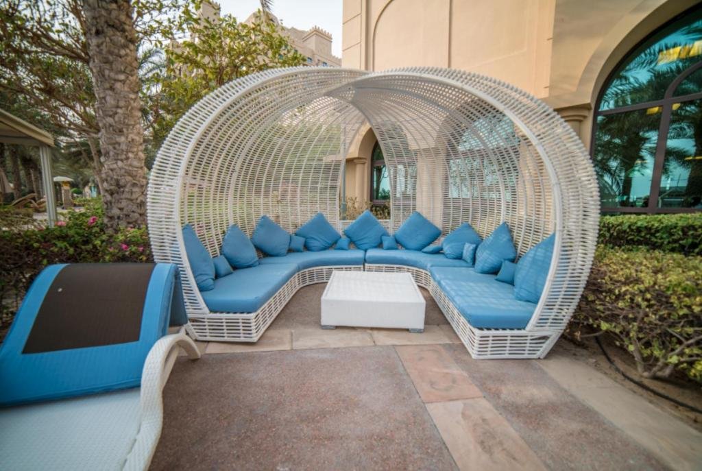 Дубай: Beach Pool Fairmont Residences