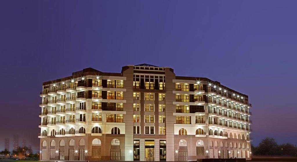 Дубай: Signature Holiday Homes - Luxury Studio Apartment Al Barsha South Dubai