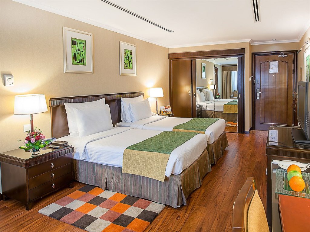 Дубай: Flora Grand Hotel