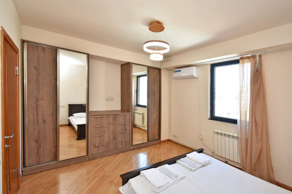 Ереван: Apartments RentInnYerevan Avag Petrosyan 2