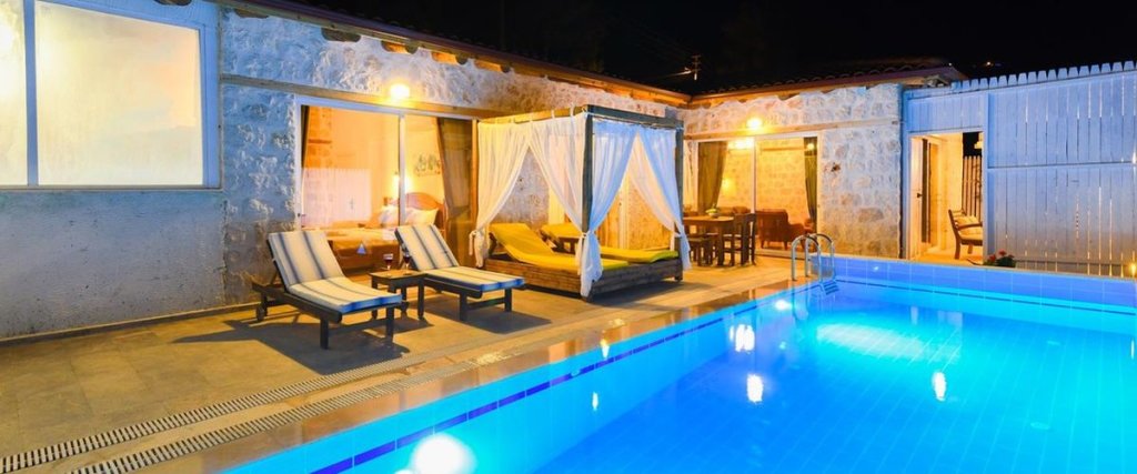 Исламлар: Villa Kelebek 2