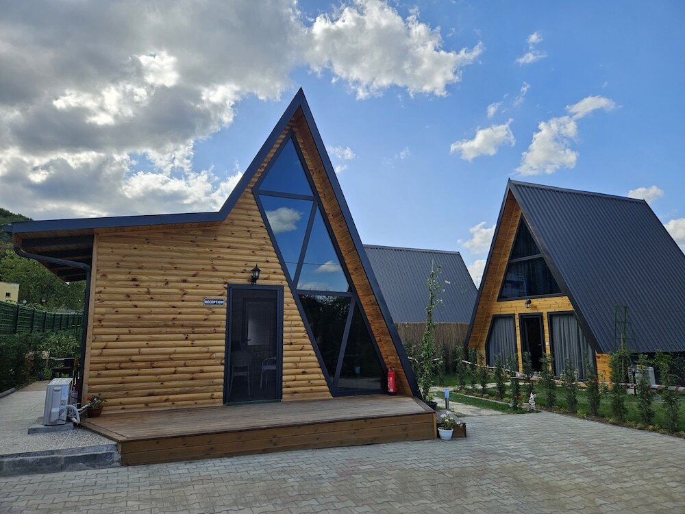 Янык: Teona Kartepe Bungalov