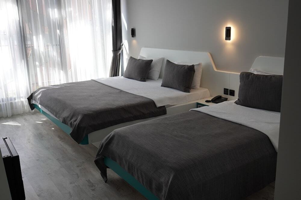 Эдирне: Midis Otel