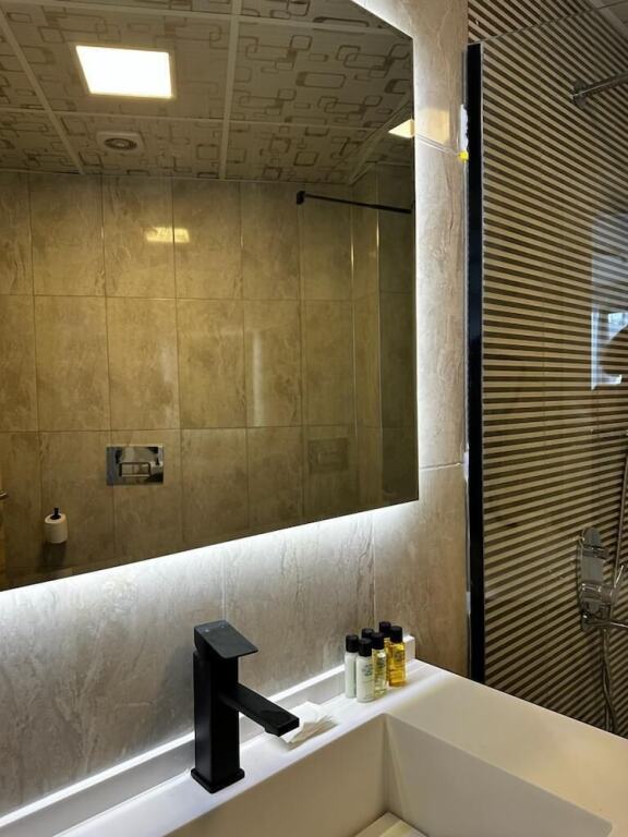 Эдирне: Midis Otel