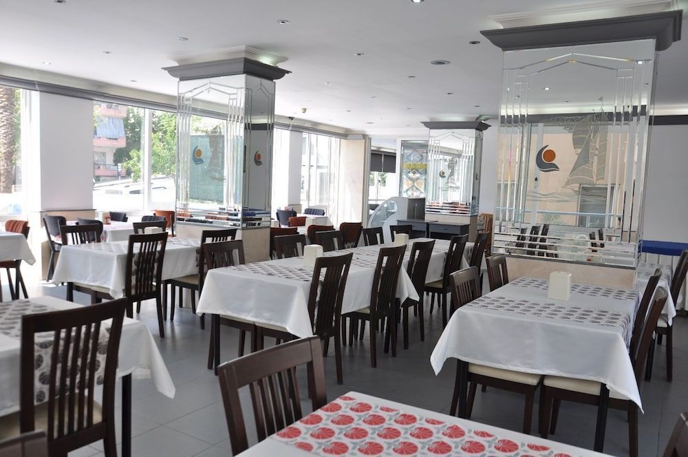Кушадасы: Livia Hotel