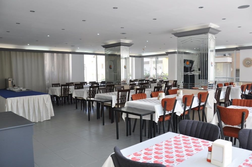 Кушадасы: Livia Hotel